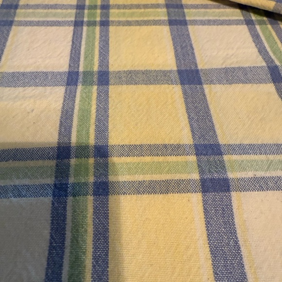 Plaid Yellow and Blue table cloth and napkins 58x78 - Picture 2 of 2